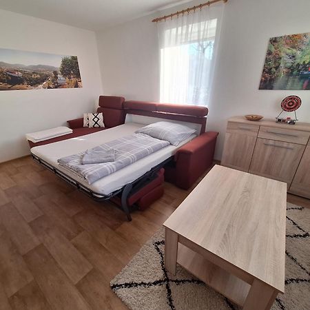 Pod Chlumem - Utulny Byt V Blizkosti Centra Decin Dış mekan fotoğraf