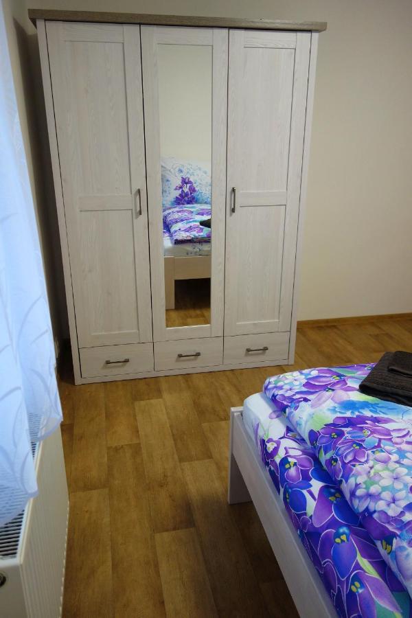 Pod Chlumem - Utulny Byt V Blizkosti Centra Decin Dış mekan fotoğraf