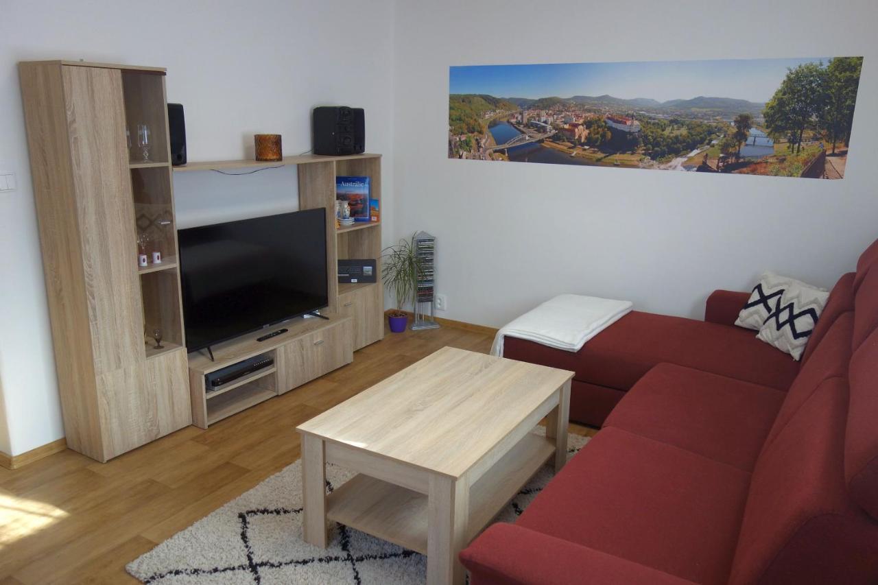 Pod Chlumem - Utulny Byt V Blizkosti Centra Decin Dış mekan fotoğraf